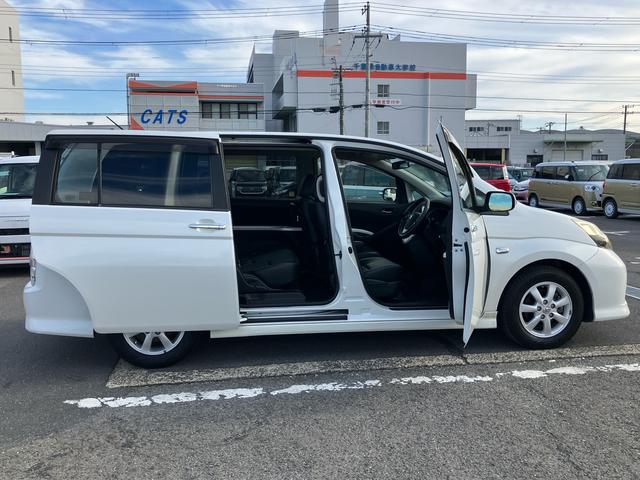 アイシス プラタナ　Ｖセレクションホワイトインテリアパッケージ　ナビ／ＴＶ／ＤＶＤ／ＢＴ　ＥＴＣ　両側電動スライドドア　オートエアコン　アルミホイール　プラズマクラスター　フロントバンパー電動ポール　足踏み式駐車ブレーキ　ステアリングリモコン　キーフリーシステム（51枚目）