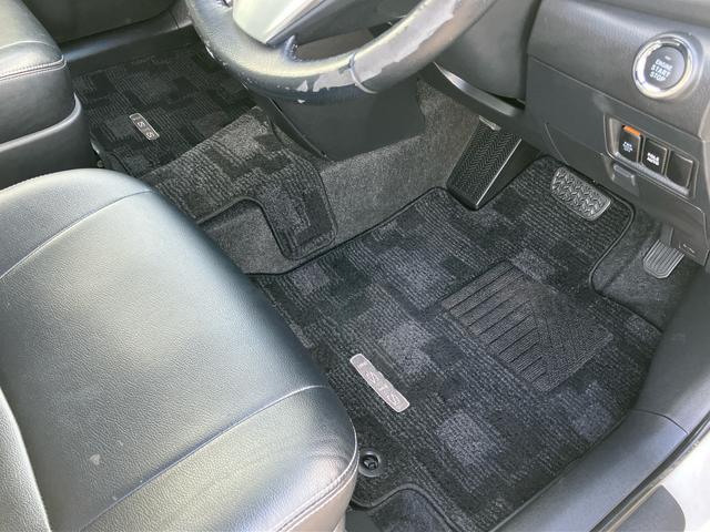 アイシス プラタナ　Ｖセレクションホワイトインテリアパッケージ　ナビ／ＴＶ／ＤＶＤ／ＢＴ　ＥＴＣ　両側電動スライドドア　オートエアコン　アルミホイール　プラズマクラスター　フロントバンパー電動ポール　足踏み式駐車ブレーキ　ステアリングリモコン　キーフリーシステム（57枚目）