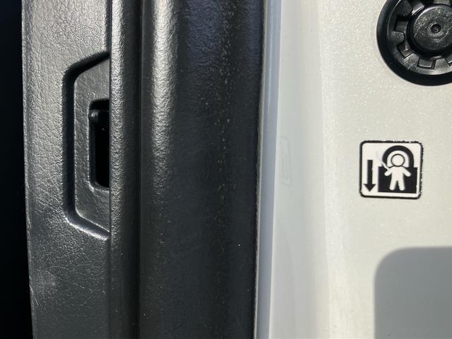 アイシス プラタナ　Ｖセレクションホワイトインテリアパッケージ　ナビ／ＴＶ／ＤＶＤ／ＢＴ　ＥＴＣ　両側電動スライドドア　オートエアコン　アルミホイール　プラズマクラスター　フロントバンパー電動ポール　足踏み式駐車ブレーキ　ステアリングリモコン　キーフリーシステム（64枚目）