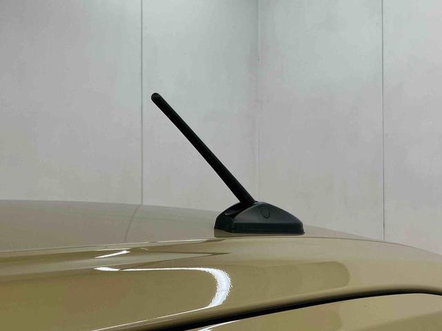 ムーヴキャンバス セオリーＧ　衝突回避支援システム　横滑り防止装置　アイドリングストップ　置きラクボックス　ホットカップホルダー　前席シートヒーター　前後コーナーセンサー　ホールド機能付き電動パーキングブレーキ（20枚目）