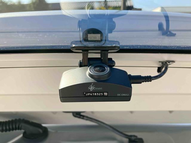 ルーミー Ｇ－Ｔ　ターボ　ナビ／ＢＴ／ＴＶ／ＤＩＳＣ／バックカメラ／ステアリングスイッチ　前後ドラレコ　両側パワスラ　１４インチアルミ　ＬＥＤヘッド＆フォグ　プッシュボタンスタート　シートヒーター　衝突被害軽減ブレーキ（4枚目）