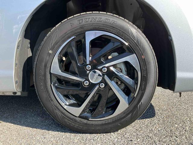 ルーミー Ｇ－Ｔ　ターボ　ナビ／ＢＴ／ＴＶ／ＤＩＳＣ／バックカメラ／ステアリングスイッチ　前後ドラレコ　両側パワスラ　１４インチアルミ　ＬＥＤヘッド＆フォグ　プッシュボタンスタート　シートヒーター　衝突被害軽減ブレーキ（19枚目）