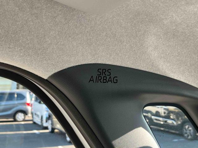 ムーヴキャンバス ストライプスＧ　バックカメラ　ＬＥＤヘッドランプ　オートライト　ＡＤＢ　両側Ｐスラ　ホッとカップホルダー　前後コーナーセンサー　シートヒーター　電動駐車ブレーキ　スマアシ　オートエアコン　キーフリー　プッシュスタート（70枚目）