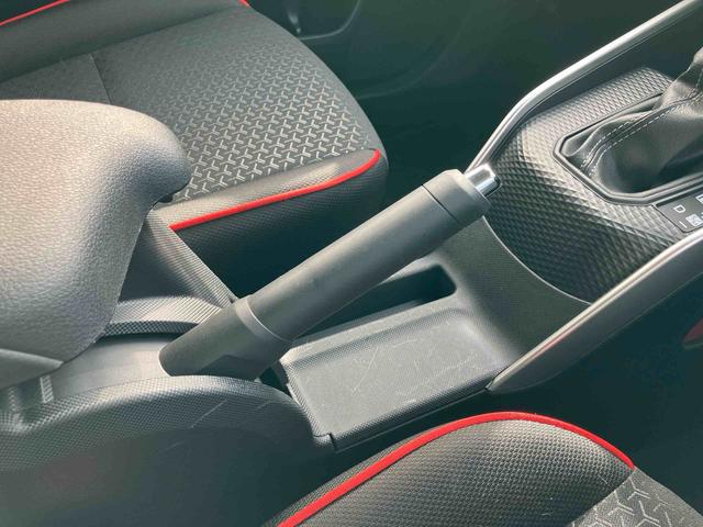 ライズ Ｇ　ターボ　ナビ／ＴＶ／ＤＶＤ／ＢＴ／ＵＳＢ　全周囲カメラ　ＥＴＣ　ＬＥＤヘッドランプ　オートライト　衝突被害軽減ブレーキ　クリアランスセンサー　オートエアコン　キーフリーシステム　盗難防止警報　アルミ（39枚目）