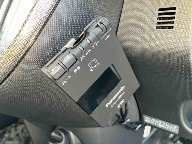 ムーヴ カスタム　Ｘ　ＳＡ　衝突被害軽減ブレーキ　ＥＴＣ　トップシェイドガラス　ＬＥＤヘッドライト　オートライト　キーフリーシステム　盗難防止アラーム　アイドリングストップ　足踏み式駐車ブレーキ　オートエアコン　アルミホイール（7枚目）