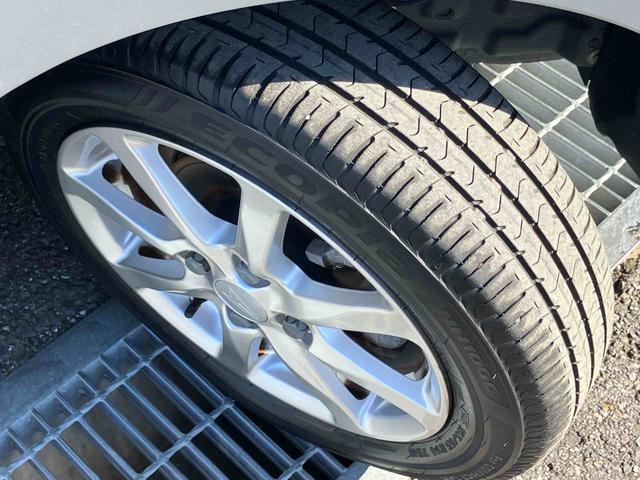 ムーヴ カスタム　Ｘ　ＳＡ　衝突被害軽減ブレーキ　ＥＴＣ　トップシェイドガラス　ＬＥＤヘッドライト　オートライト　キーフリーシステム　盗難防止アラーム　アイドリングストップ　足踏み式駐車ブレーキ　オートエアコン　アルミホイール（28枚目）