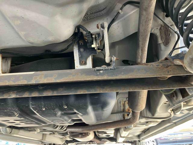 ムーヴ カスタム　Ｘ　ＳＡ　衝突被害軽減ブレーキ　ＥＴＣ　トップシェイドガラス　ＬＥＤヘッドライト　オートライト　キーフリーシステム　盗難防止アラーム　アイドリングストップ　足踏み式駐車ブレーキ　オートエアコン　アルミホイール（37枚目）