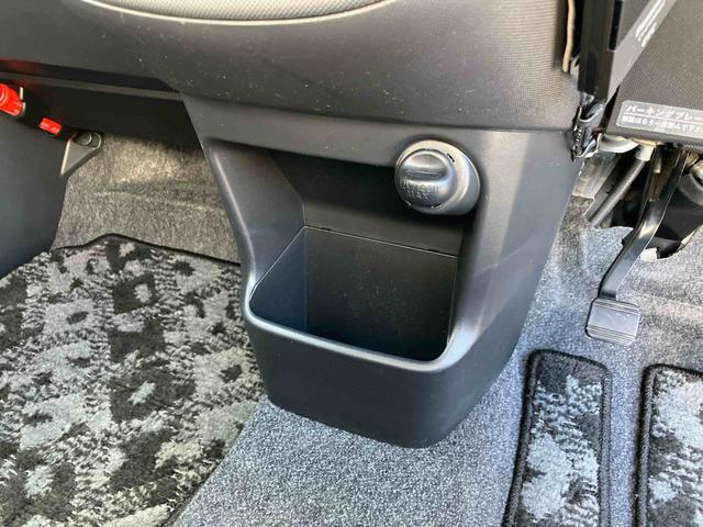 ムーヴ カスタム　Ｘ　ＳＡ　衝突被害軽減ブレーキ　ＥＴＣ　トップシェイドガラス　ＬＥＤヘッドライト　オートライト　キーフリーシステム　盗難防止アラーム　アイドリングストップ　足踏み式駐車ブレーキ　オートエアコン　アルミホイール（41枚目）