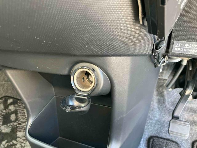 ムーヴ カスタム　Ｘ　ＳＡ　衝突被害軽減ブレーキ　ＥＴＣ　トップシェイドガラス　ＬＥＤヘッドライト　オートライト　キーフリーシステム　盗難防止アラーム　アイドリングストップ　足踏み式駐車ブレーキ　オートエアコン　アルミホイール（42枚目）