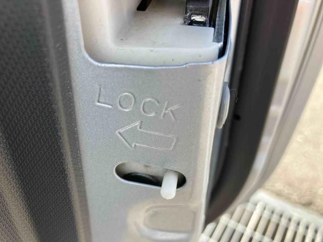 ムーヴ カスタム　Ｘ　ＳＡ　衝突被害軽減ブレーキ　ＥＴＣ　トップシェイドガラス　ＬＥＤヘッドライト　オートライト　キーフリーシステム　盗難防止アラーム　アイドリングストップ　足踏み式駐車ブレーキ　オートエアコン　アルミホイール（55枚目）