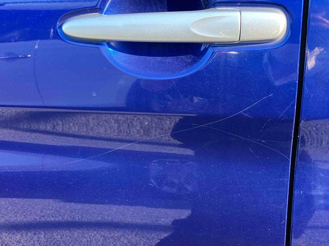 タント Ｌ　ＳＡＩＩ　ナビ／ＢＴ／ＤＴＶ／ＣＤ／ＤＶＤ　スライドドア　助手席側センターピラーレス　電動格納ドアミラー　プライバシーガラス　キーレスエントリー　セキュリティアラーム　横滑り防止装置　衝突被害軽減ブレーキ（7枚目）