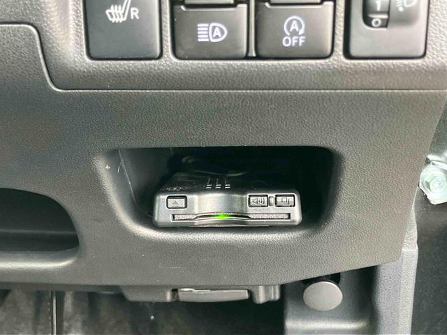 ムーヴ カスタム　ＸリミテッドＩＩ　ＳＡＩＩＩ　ナビ／ＴＶ／ＤＶＤ／ＢＴ／ＵＳＢ　全周囲カメラ　ＥＴＣ　ドラレコ　運転席シートヒーター　トップシェイドガラス　ＬＥＤヘッドライト　オートライト　オートハイビーム　キーフリー　プッシュスタート　スマアシ（7枚目）