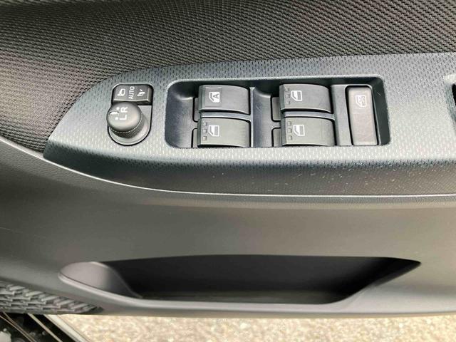 ムーヴ カスタム　ＸリミテッドＩＩ　ＳＡＩＩＩ　ナビ／ＴＶ／ＤＶＤ／ＢＴ／ＵＳＢ　全周囲カメラ　ＥＴＣ　ドラレコ　運転席シートヒーター　トップシェイドガラス　ＬＥＤヘッドライト　オートライト　オートハイビーム　キーフリー　プッシュスタート　スマアシ（49枚目）