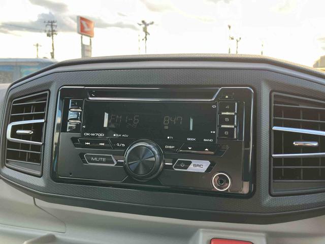 ミライース Ｘ　ＳＡＩＩＩ　ＬＥＤヘッドライト　電動格納ドアミラー　スモークガラス　デジタルメーター　ＣＤ／ＡＵＸ　前後コーナーセンサー　スマアシ　横滑り防止装置　キーレスエントリー　盗難防止アラーム　アイドリングストップ（4枚目）