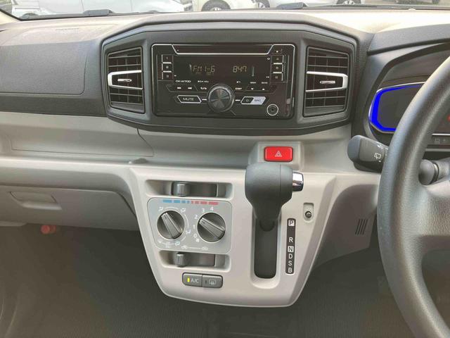 ミライース Ｘ　ＳＡＩＩＩ　ＬＥＤヘッドライト　電動格納ドアミラー　スモークガラス　デジタルメーター　ＣＤ／ＡＵＸ　前後コーナーセンサー　スマアシ　横滑り防止装置　キーレスエントリー　盗難防止アラーム　アイドリングストップ（33枚目）