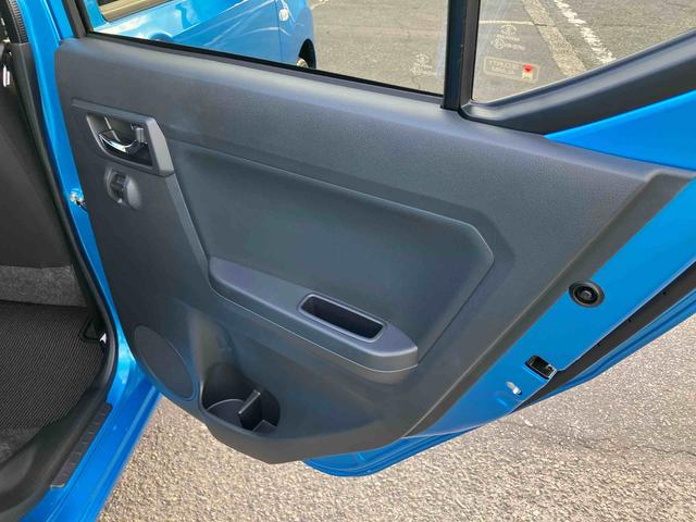 ミライース Ｘ　ＳＡＩＩＩ　ＬＥＤヘッドライト　電動格納ドアミラー　スモークガラス　デジタルメーター　ＣＤ／ＡＵＸ　前後コーナーセンサー　スマアシ　横滑り防止装置　キーレスエントリー　盗難防止アラーム　アイドリングストップ（50枚目）