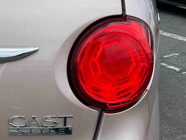 キャスト スタイルG SAII ナビ/TV/DVD/BT/USB Bカメラ ETC LEDヘッドライト オートライト スマアシ オートエアコン 革巻きステアリング ステリモ キーフリー プッシュスタート アルミホイール 盗難防止警報(29枚目)