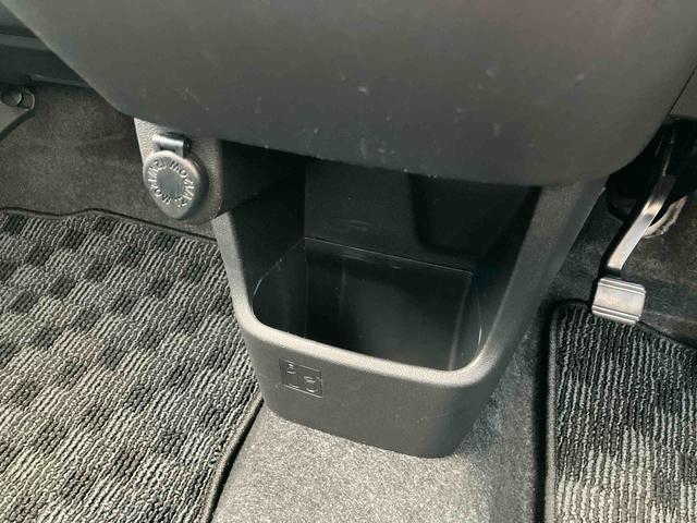 ムーヴ カスタム　ＸリミテッドＩＩ　ＳＡＩＩＩ　スマアシ　全周囲カメラ　ＬＥＤヘッドライト　オートライト　オートハイビーム　トップシェイドガラス　運転席シートヒーター　キーフリー　盗難防止アラーム　アルミホイール　ＤＶＤ・ＵＳＢチューナー　ステリモ（41枚目）