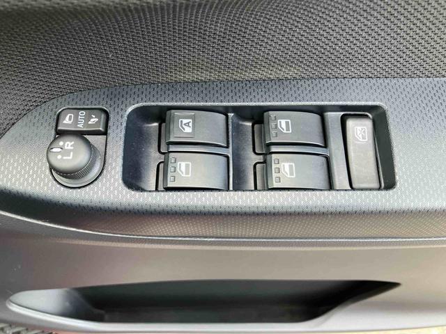 ムーヴ カスタム　ＸリミテッドＩＩ　ＳＡＩＩＩ　スマアシ　全周囲カメラ　ＬＥＤヘッドライト　オートライト　オートハイビーム　トップシェイドガラス　運転席シートヒーター　キーフリー　盗難防止アラーム　アルミホイール　ＤＶＤ・ＵＳＢチューナー　ステリモ（48枚目）