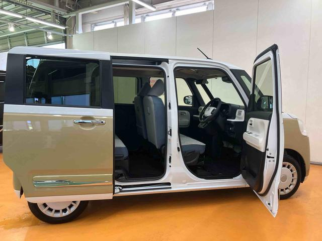 ムーヴキャンバス ストライプスＧターボ　衝突回避支援システム　横滑り防止装置　アダプティブクルーズコントロール　置きラクボックス　ホットカップホルダー　前席シートヒーター　ホールド機能付き電動パーキングブレーキ　両側電動スライドドア（7枚目）