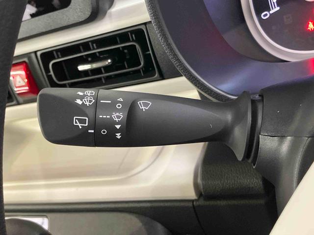 ムーヴキャンバス ストライプスＧターボ　衝突回避支援システム　横滑り防止装置　アダプティブクルーズコントロール　置きラクボックス　ホットカップホルダー　前席シートヒーター　ホールド機能付き電動パーキングブレーキ　両側電動スライドドア（41枚目）