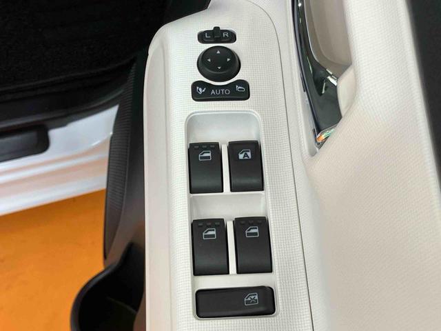 ムーヴキャンバス ストライプスＧターボ　衝突回避支援システム　横滑り防止装置　アダプティブクルーズコントロール　置きラクボックス　ホットカップホルダー　前席シートヒーター　ホールド機能付き電動パーキングブレーキ　両側電動スライドドア（56枚目）