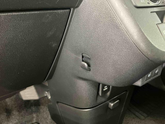 ムーヴキャンバス ストライプスＧターボ　衝突回避支援システム　横滑り防止装置　アダプティブクルーズコントロール　置きラクボックス　ホットカップホルダー　前席シートヒーター　ホールド機能付き電動パーキングブレーキ　両側電動スライドドア（59枚目）