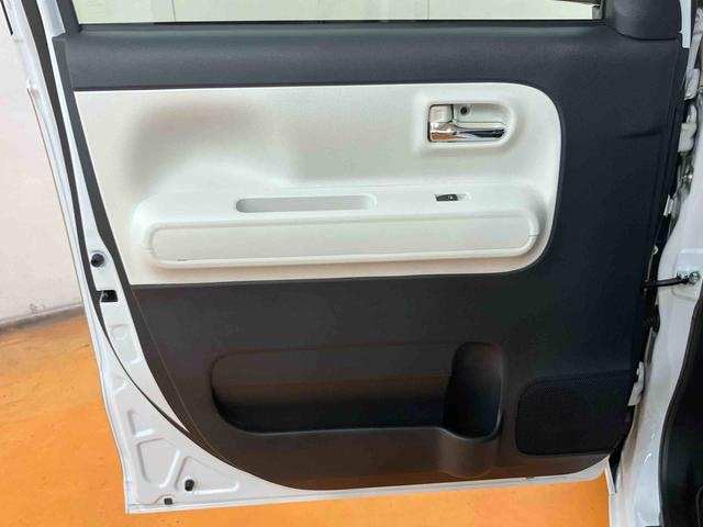 ムーヴキャンバス ストライプスＧターボ　衝突回避支援システム　横滑り防止装置　アダプティブクルーズコントロール　置きラクボックス　ホットカップホルダー　前席シートヒーター　ホールド機能付き電動パーキングブレーキ　両側電動スライドドア（60枚目）