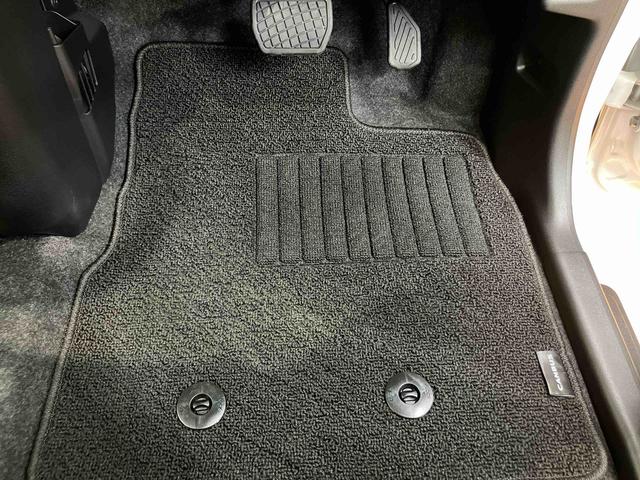 ムーヴキャンバス ストライプスＧターボ　衝突回避支援システム　横滑り防止装置　アダプティブクルーズコントロール　置きラクボックス　ホットカップホルダー　前席シートヒーター　ホールド機能付き電動パーキングブレーキ　両側電動スライドドア（61枚目）