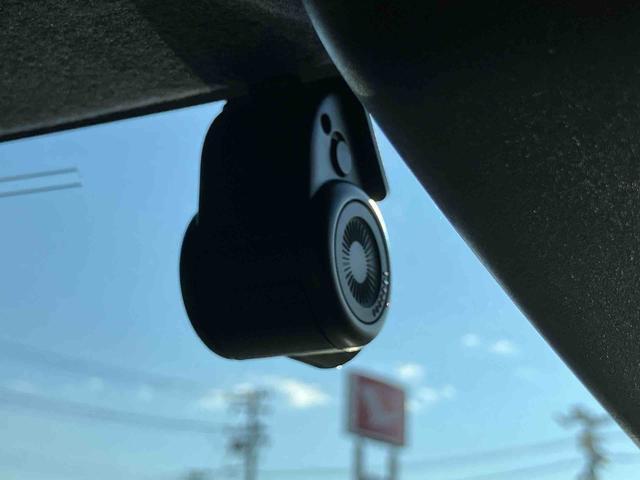 全車、お引渡し前に点検整備を行います！ご購入後も中古車保証付きです！新車時メーカー保証期間が残っている場合は保証継承も行います！※ダイハツ車１２ヶ月保証、他メーカー車６ヶ月保証となります。