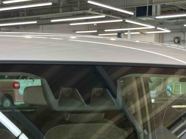 ムーヴキャンバス ストライプスＧ　衝突回避支援システム　横滑り防止装置　ホットカップホルダー　置きラクボックス　前席シートヒーター　両側電動スライドドア　チルトステアリング　運転席シートリフター　助手席シートバックポケット（17枚目）