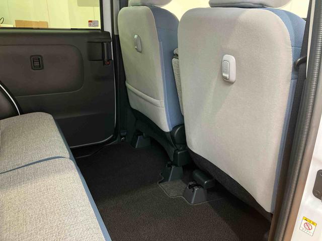 ムーヴキャンバス ストライプスＧ　衝突回避支援システム　横滑り防止装置　ホットカップホルダー　置きラクボックス　前席シートヒーター　両側電動スライドドア　チルトステアリング　運転席シートリフター　助手席シートバックポケット（29枚目）