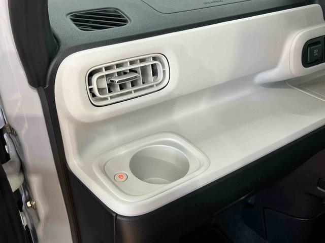 ムーヴキャンバス ストライプスＧ　衝突回避支援システム　横滑り防止装置　ホットカップホルダー　置きラクボックス　前席シートヒーター　両側電動スライドドア　チルトステアリング　運転席シートリフター　助手席シートバックポケット（57枚目）