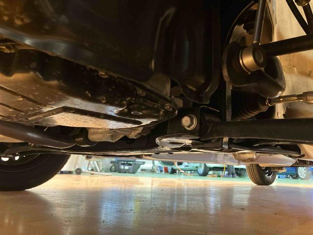 ムーヴキャンバス ストライプスＧ　衝突回避支援システム　横滑り防止装置　ホットカップホルダー　置きラクボックス　前席シートヒーター　両側電動スライドドア　チルトステアリング　運転席シートリフター　助手席シートバックポケット（65枚目）