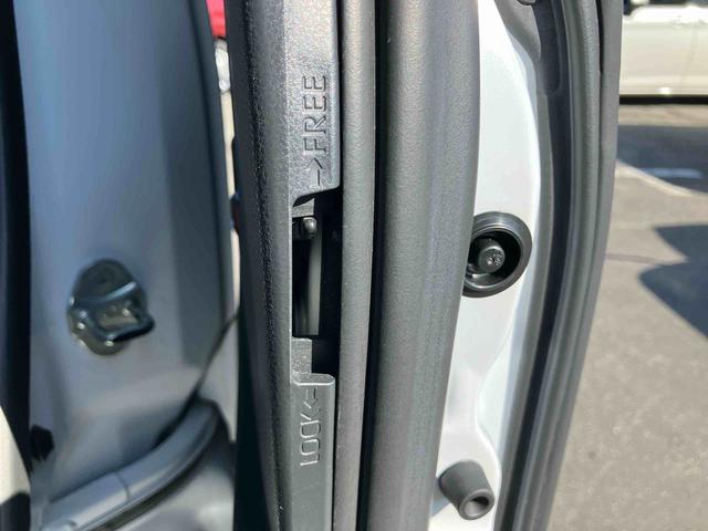 タント Ｘ　ＣＤ／ＤＶＤ／ＢＴ／ＵＳＢ／バックカメラ／ステリモ　左電動スライドドア　ＬＥＤヘッドランプ　オートライト　オートハイビーム　シートヒーター　コーナーセンサー　キーフリー　盗難防止アラーム　スマアシ（67枚目）