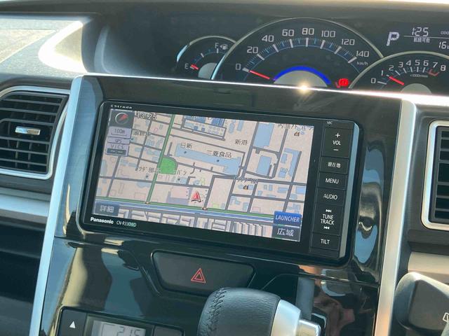 タント カスタムＲＳ　トップエディションＳＡＩＩ　ターボ　ナビ／ＴＶ／ＤＶＤ／ＢＴ／ＵＳＢ　バックカメラ　ＥＴＣ　トップシェイドガラス　ＬＥＤヘッドライト　オートライト　スマアシ　両側Ｐスラ　革巻ステアリング　キーフリー　イモビライザー　盗難防止警報（4枚目）