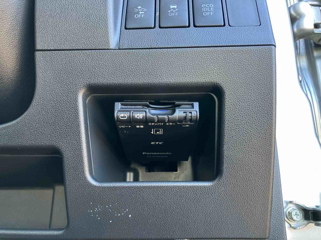 タント カスタムＲＳ　トップエディションＳＡＩＩ　ターボ　ナビ／ＴＶ／ＤＶＤ／ＢＴ／ＵＳＢ　バックカメラ　ＥＴＣ　トップシェイドガラス　ＬＥＤヘッドライト　オートライト　スマアシ　両側Ｐスラ　革巻ステアリング　キーフリー　イモビライザー　盗難防止警報（7枚目）