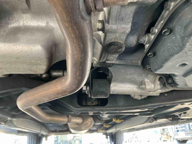 タント カスタムＲＳ　トップエディションＳＡＩＩ　ターボ　ナビ／ＴＶ／ＤＶＤ／ＢＴ／ＵＳＢ　バックカメラ　ＥＴＣ　トップシェイドガラス　ＬＥＤヘッドライト　オートライト　スマアシ　両側Ｐスラ　革巻ステアリング　キーフリー　イモビライザー　盗難防止警報（33枚目）