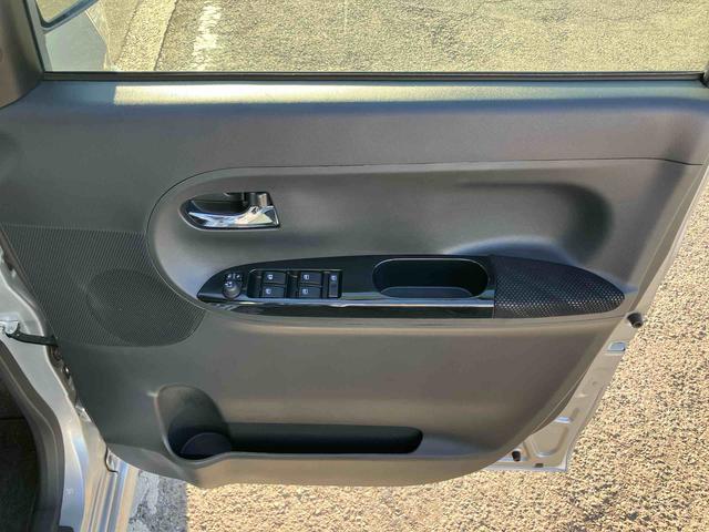 タント カスタムＲＳ　トップエディションＳＡＩＩ　ターボ　ナビ／ＴＶ／ＤＶＤ／ＢＴ／ＵＳＢ　バックカメラ　ＥＴＣ　トップシェイドガラス　ＬＥＤヘッドライト　オートライト　スマアシ　両側Ｐスラ　革巻ステアリング　キーフリー　イモビライザー　盗難防止警報（57枚目）