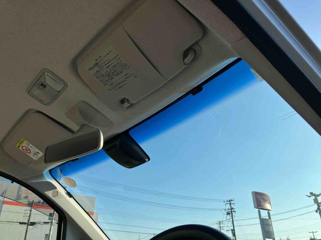 ムーヴ Ｘ　ＳＡＩＩ　ナビ／地デジ／ＢＴ／ＵＳＢ／ＤＶＤ　バックカメラ　トップシェイドガラス　オートライト　アルミホイール　オートエアコン　衝突被害軽減ブレーキ　キーフリーシステム　イモビライザー　盗難防止警報　ステリモ（6枚目）