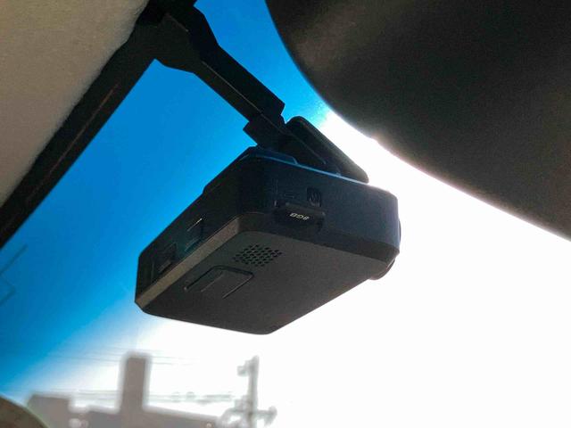 ムーヴ Ｌ　ＳＡＩＩＩ　ナビ／ＴＶ／ＢＴ／ＵＳＢ／ＤＶＤ　バックカメラ　ドラレコ　衝突被害軽減ブレーキ　オートハイビーム　トップシェイドガラス　ステアリングリモコン　アイドリングストップ　キーレスエントリー　盗難防止アラーム（6枚目）