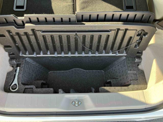 ムーヴ Ｌ　ＳＡＩＩＩ　ナビ／ＴＶ／ＢＴ／ＵＳＢ／ＤＶＤ　バックカメラ　ドラレコ　衝突被害軽減ブレーキ　オートハイビーム　トップシェイドガラス　ステアリングリモコン　アイドリングストップ　キーレスエントリー　盗難防止アラーム（16枚目）