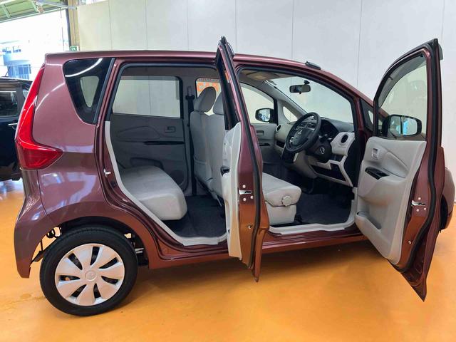 ｅＫワゴン Ｍ　ワンセグナビ　ＵＳＢ接続　キーレスエントリー　アイドリングストップ　チルトステアリング　運転席シートリフター　助手席シートアンダートレイ　シートベルトアンカーアジャスター　タッチパネル式オートエアコン（8枚目）