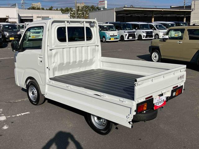 ハイゼットトラック エクストラ 4WD 電子制御式4WD 副変速機 LEDフォグランプ LED荷台灯 テールゲートチェーン リヤ4枚リーフスプリング スーパーデフロック スマートキー 電格ドアミラー コーナーセンサー 衝突被害軽減ブレーキ(25枚目)