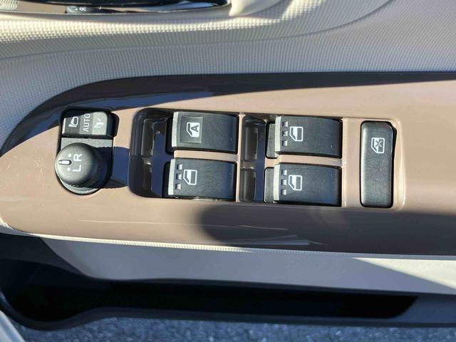 ムーヴキャンバス ＧメイクアップＶＳ　ＳＡＩＩＩ　８型ナビ／ＴＶ／ＤＶＤ／ＢＴ／ＵＳＢ　全周囲カメラ　前後ドラレコ　ＥＴＣ　前後コーナーセンサー　運転席シートヒーター　ＬＥＤヘッドライト　オートライト　オートハイビーム　スマアシ　キーフリーシステム（44枚目）