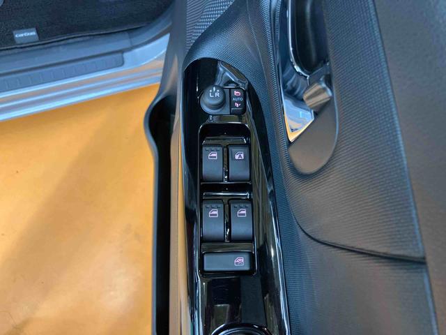 ムーヴキャンバス ＧブラックインテリアＶＳ　ＳＡＩＩＩ　パノラマカメラ連動フルセグナビ　ＵＳＢ接続　ブルートゥース対応　フロント．リヤドライブレコーダー連動　置きラクボックス　運転席シートヒータ　ウインドシールドディアイサー　オートライト　オートハイビーム（62枚目）