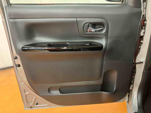 ムーヴキャンバス ＧブラックインテリアＶＳ　ＳＡＩＩＩ　パノラマカメラ連動フルセグナビ　ＵＳＢ接続　ブルートゥース対応　フロント．リヤドライブレコーダー連動　置きラクボックス　運転席シートヒータ　ウインドシールドディアイサー　オートライト　オートハイビーム（67枚目）