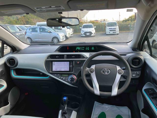 アクア Ｓ　カーナビ　バックモニター　オートエアコン　プッシュボタンスタート（6枚目）