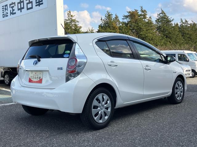 アクア Ｓ　カーナビ　バックモニター　オートエアコン　プッシュボタンスタート（19枚目）