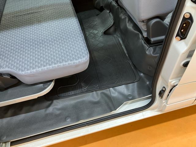 ハイゼットカーゴ スペシャルクリーン　スピーカー一体型ＡＭ・ＦＭラジオ　デュアルエアバッグ　エアコン　パワーステアリング　リヤワイパー　最大積載量３５０ｋｇ（２名乗車時）（52枚目）
